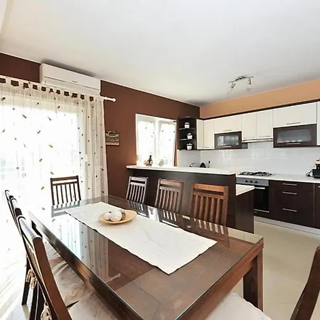 Veliki Apartman Petra Posedarje Exterior photo